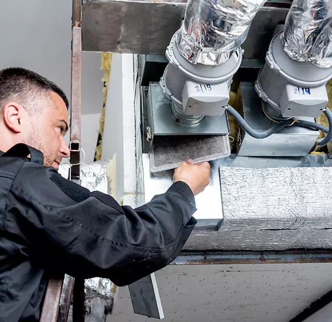 Why Homeowners Businesses Trust Us in Algonquin, IL?